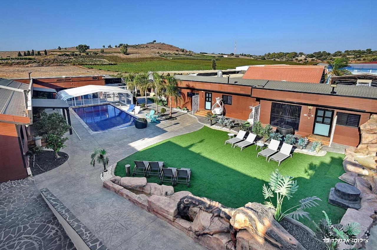 אוטופיה בצפון - מתחם אירוח מפואר Hotel Dalton Luaran gambar
