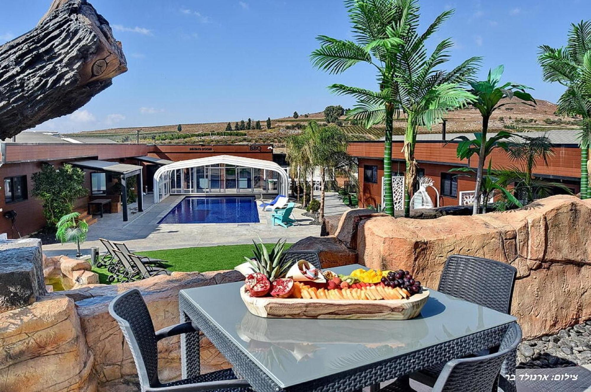 אוטופיה בצפון - מתחם אירוח מפואר Hotel Dalton Luaran gambar