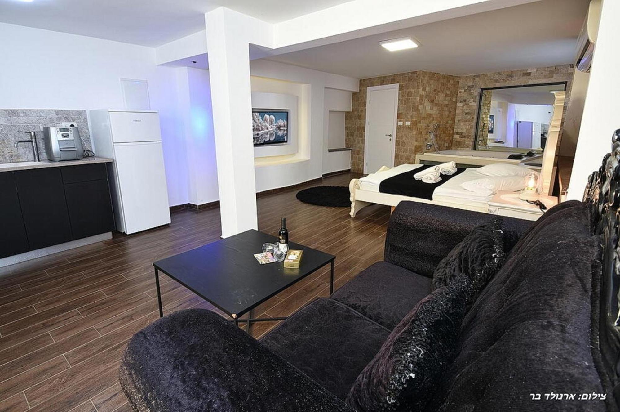 אוטופיה בצפון - מתחם אירוח מפואר Hotel Dalton Luaran gambar